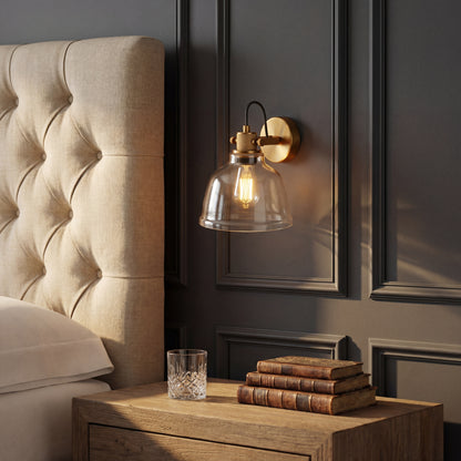 Fat Bottom Girl Against The Wall Champagne - Big Pig Chile