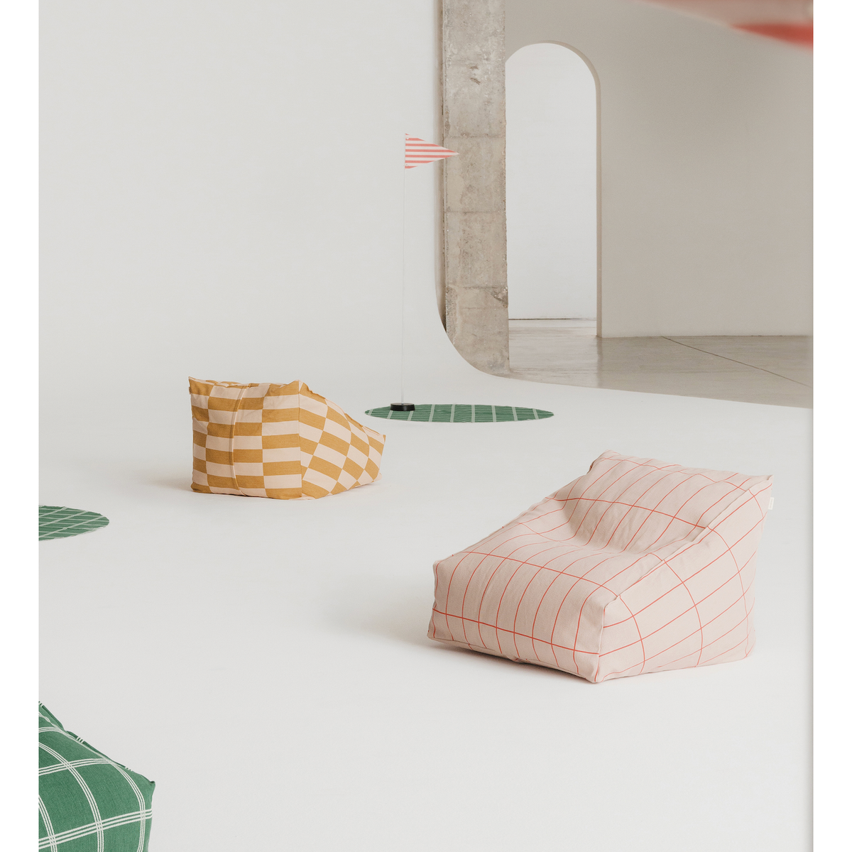 Pouf sillón vibes - Pink red grid