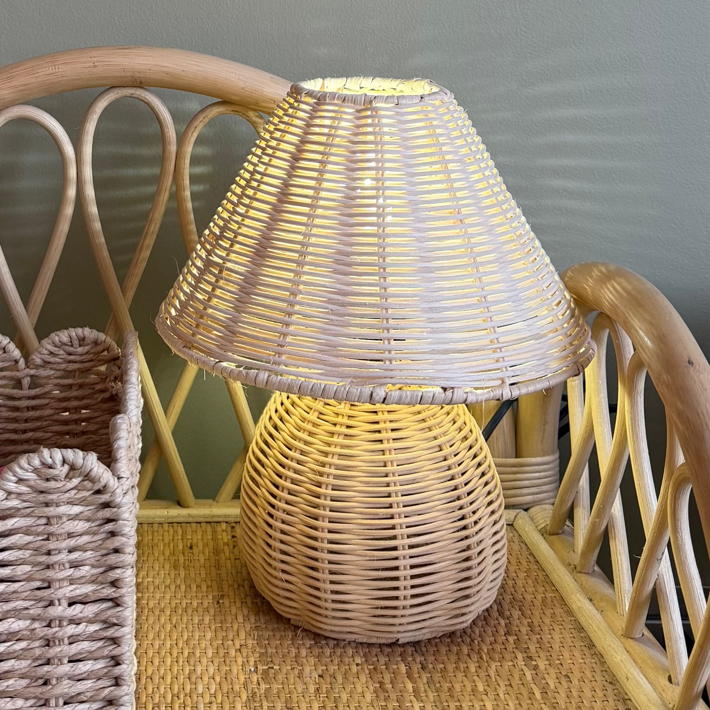 Lámpara sobremesa baby rattan